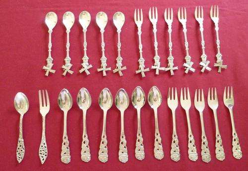 Collection of dutch silver plated cutlery