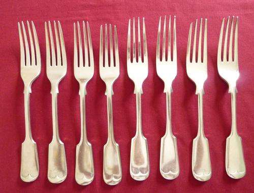 Set of eight Victorian fiddle pattern dinner forks