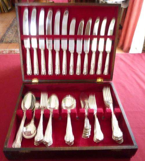 Canteen of kings pattern cutlery for six