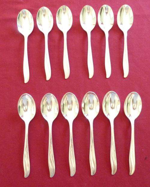 Set of 12 American silver plated teaspoons