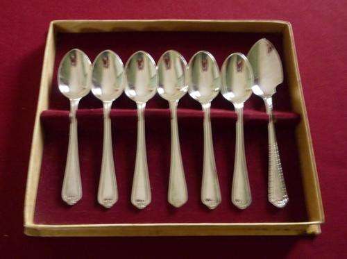 Boxed set of 6 silver plated teaspoons and a sugar spoon