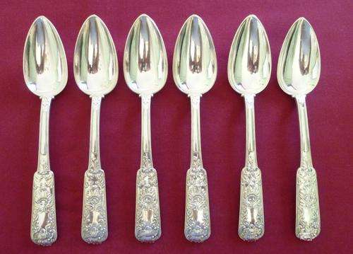 Superb se of six shell pattern Russian tablespoons