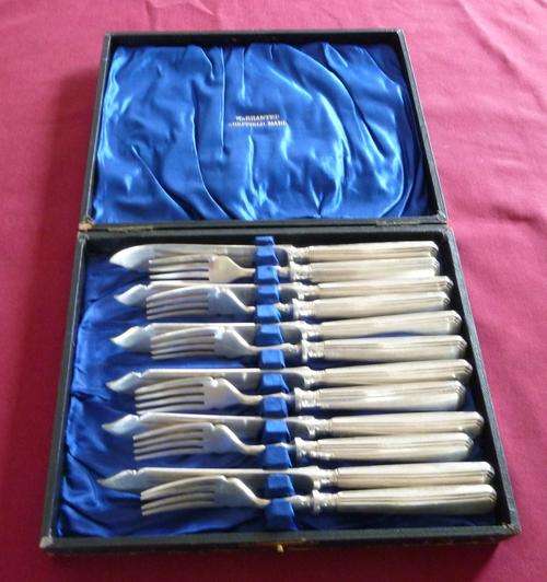 Boxed silver plated fish set - Mappin and Webb