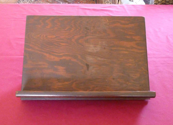 Old oak recipe stand
