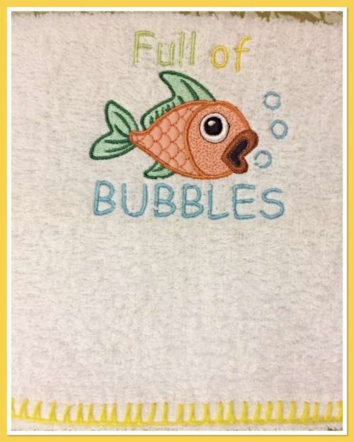 'Full of Bubbles'  Burp Nappy (Spoegdoek)