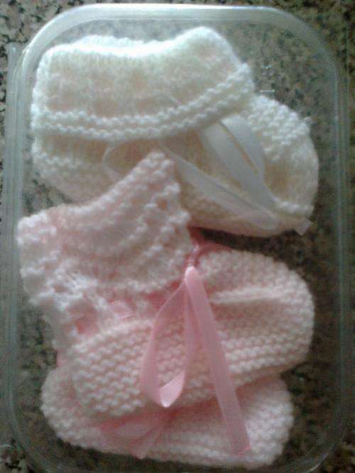 ***1/2 PRICE SALE*** Pink Knitted Baby Bootties - 2 Pairs