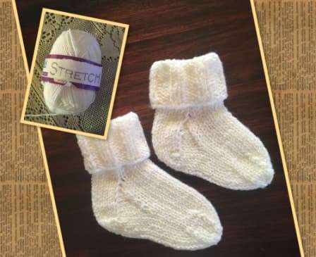 HAND KNITTED BABY SOCKS - NEWBORN TO 3 MONTHS