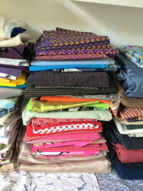 ASSORTED FABRIC BUNDLE NEW AND USED