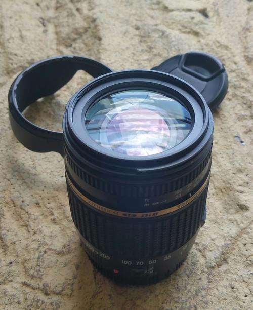 Tamron AF 18-250mm lens for Canon