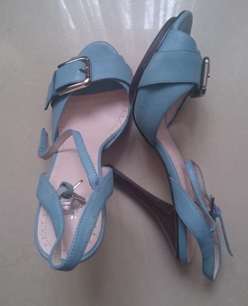 JLO BY JENNIFER LOPEZ OPEN TOE STILETTO WITH BUCKLE