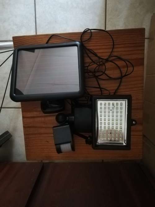 60 LED Solar Security Light with PIR