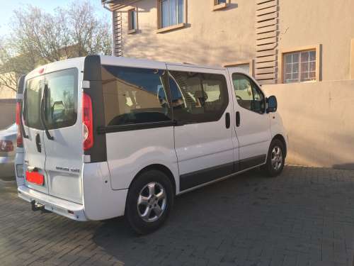 Opel Vivaro Bus For Sale