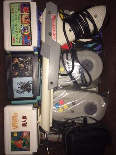 NINTENDO 8 BIT CONSOLE AND GAMES COLLECTION RETRO