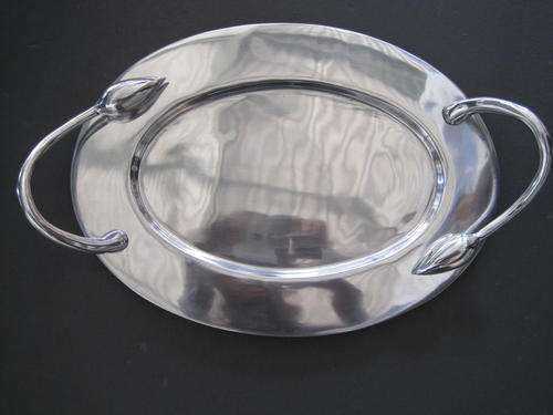 Beautiful centrepiece or serving tray.