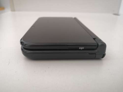 Nintendo New 3DS XL (Grey) with Protective Cover