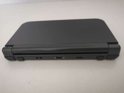 Nintendo New 3DS XL (Grey) with Protective Cover