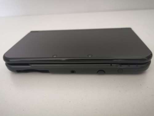 Nintendo New 3DS XL (Grey) with Protective Cover