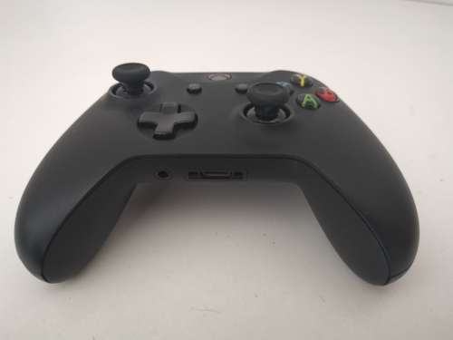 Xbox One X Console Bundle (Console + 4 Games and Controller Battery Pack)