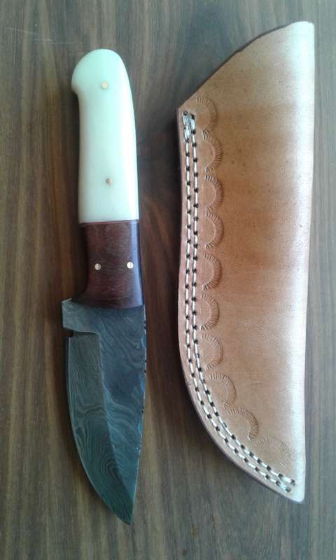 DAMASCUS Hand Made Knife, FREE GIFT, leather sheath included,