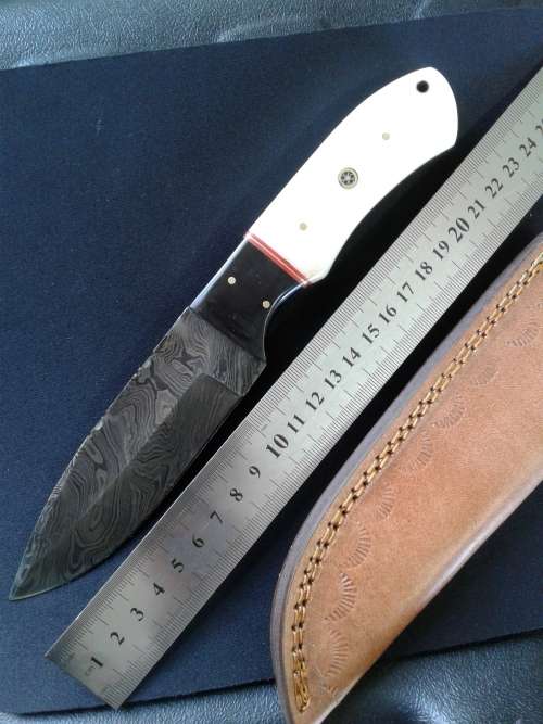 DAMASCUS Hand Made Knife, NEW Design, a MUST for any knife collector. Money back if not happy.