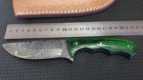 DAMASCUS Hand made knife, a must for any knife collector, AWESOME Gift,Leather Sheath incl