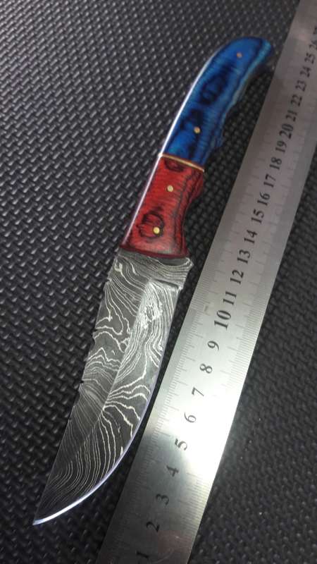 DAMASCUS Hand Made Knife, NEW Design, a MUST for any knife collector. Money back if not happy.