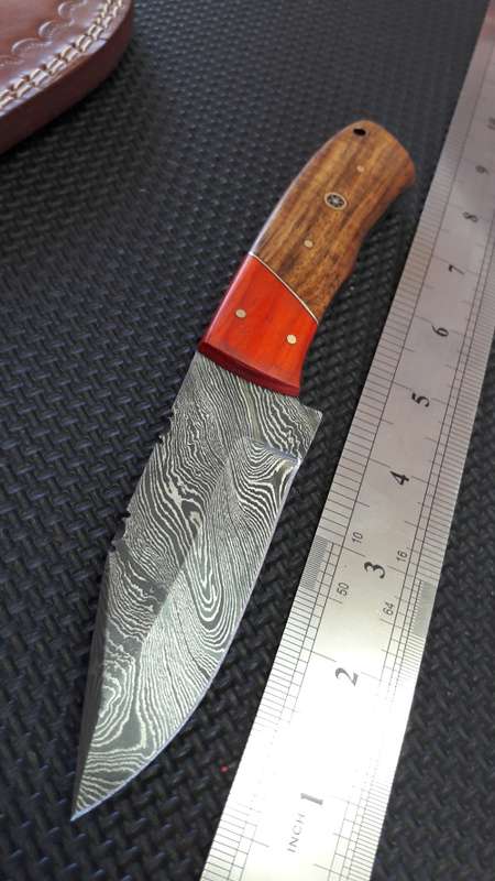 DAMASCUS Hand Made Knife, NEW Design, a MUST for any knife collector. Money back if not happy.