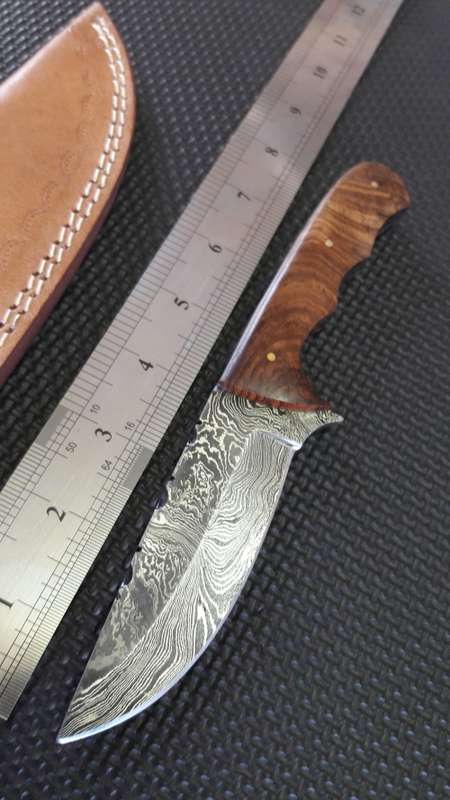DAMASCUS Hand Made Knife, NEW Design, a MUST for any knife collector. Money back if not happy.