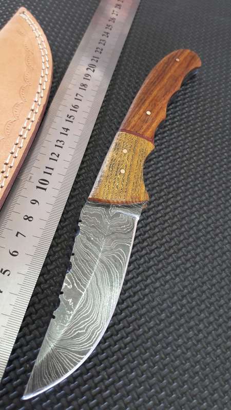 DAMASCUS Hand Made Knife, NEW Design, a MUST for any knife collector. Money back if not happy.