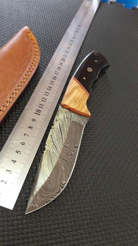 DAMASCUS Hand Made Knife, NEW Design, a MUST for any knife collector. Money back if not happy.