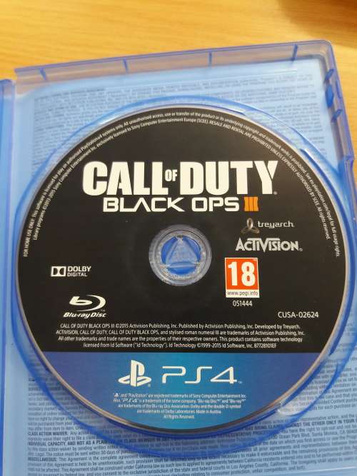 PS4 CALL of DUTY Black OPS III, excellent condition.  Happy bidding.