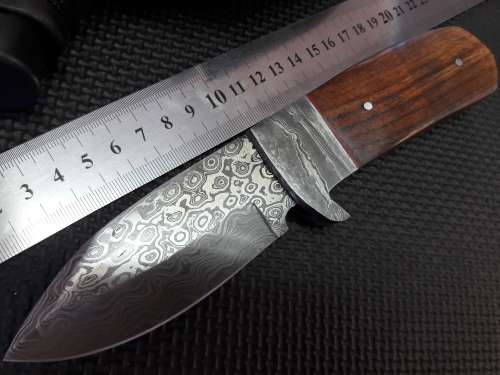 DAMASCUS Hand Made Knife, NEW Design, a MUST for any knife collector.