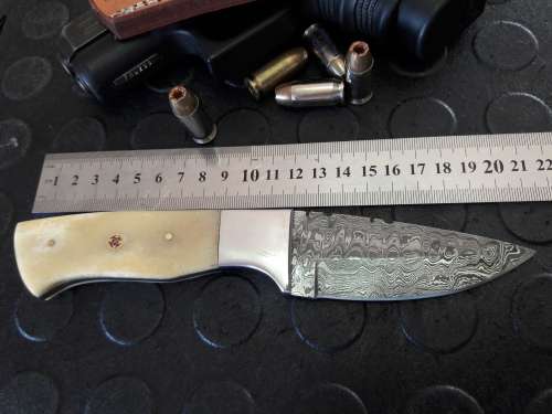 Handmade DAMASCUS Steel Knife, Camel Bone handle scales. Crazy R1 start, No reserve.