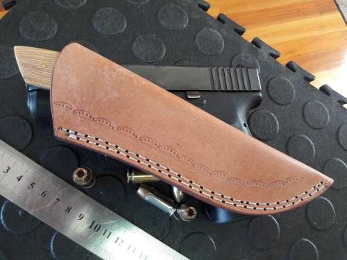 Handmade DAMASCUS Steel Knife, WOODEN handle scales. Crazy R1 start, No reserve.