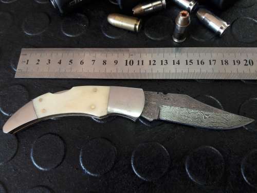 Handmade DAMASCUS  Folding Knife. Please study pictures for detail. Crazy R1 start, No reserve.