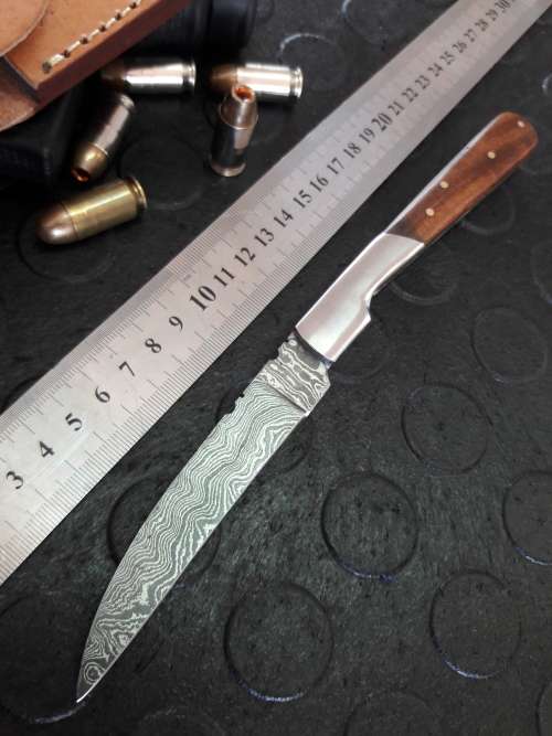 Handmade DAMASCUS  Folding Knife. Please study pictures for detail. Crazy R1 start, No reserve.
