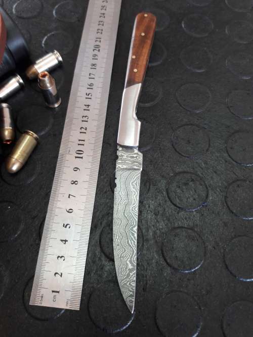 Handmade DAMASCUS  Folding Knife. Please study pictures for detail. Crazy R1 start, No reserve.