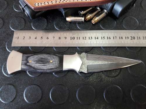 Handmade DAMASCUS steel Dagger with Wooden handle scales.  R1 start, No reserve auction.