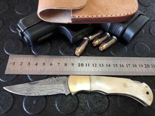 Handmade DAMASCUS  Folding Knife. Please study pictures for detail. Crazy R1 start, No reserve.