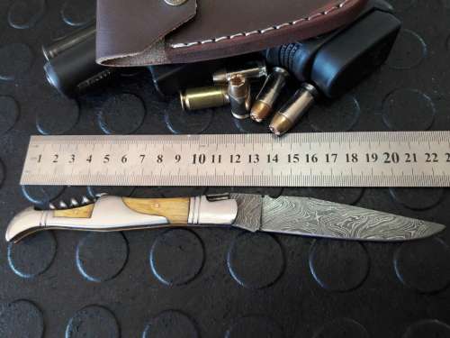 Handmade DAMASCUS  Folding Knife. Please study pictures for detail. Crazy R1 start, No reserve.