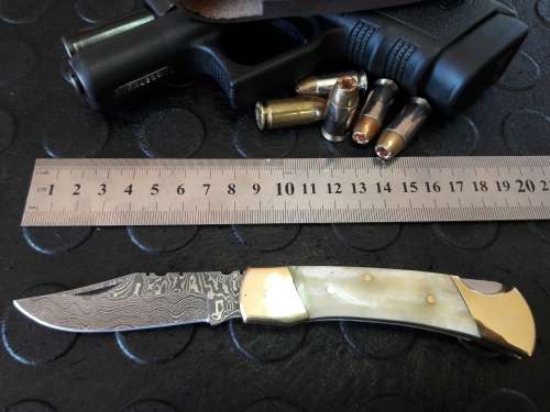 Handmade DAMASCUS  Folding Knife. Please study pictures for detail. Crazy R1 start, No reserve.
