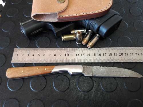 Handmade DAMASCUS  Folding Knife. Please study pictures for detail. Crazy R1 start, No reserve.
