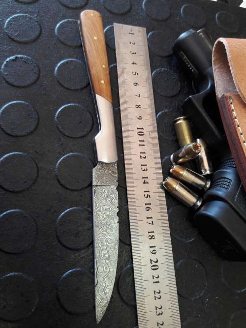 Handmade DAMASCUS  Folding Knife. Please study pictures for detail. Crazy R1 start, No reserve.