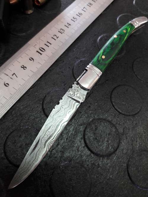 Handmade DAMASCUS  Folding Knife with wooden handle scales, Crazy R1 start, No reserve.