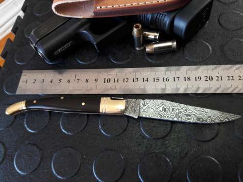 Handmade DAMASCUS  Folding Knife with Bull Horn handle scales. Crazy R1 start, No reserve.