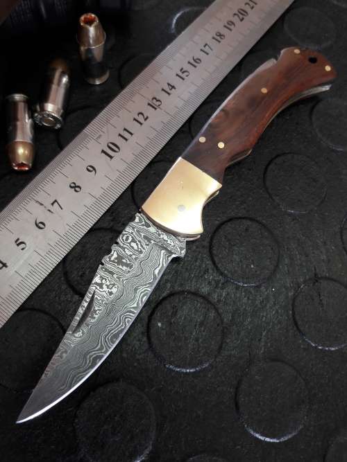 Handmade DAMASCUS  Folding Knife with wooden handle scales, Crazy R1 start, No reserve.