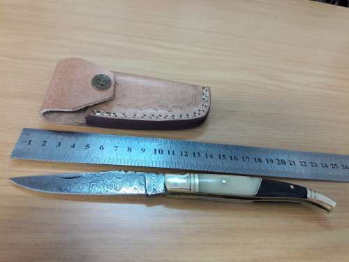 Handmade DAMASCUS  Folding Knife. Please study pictures for detail. Crazy R1 start, No reserve.