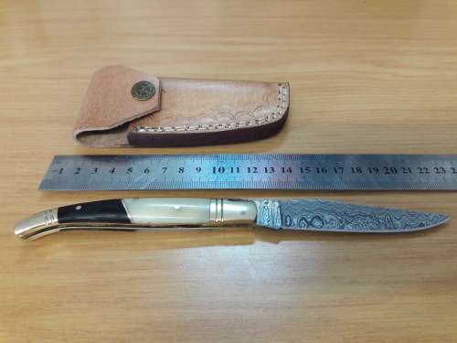Handmade DAMASCUS  Folding Knife. Please study pictures for detail. Crazy R1 start, No reserve.
