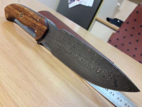 Handmade DAMASCUS Steel Knife, Wooden handle Scales. BRAND NEW DESIGN !!!!
