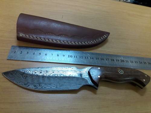 Handmade DAMASCUS Steel Knife, Wooden handle Scales. BRAND NEW DESIGN !!!!